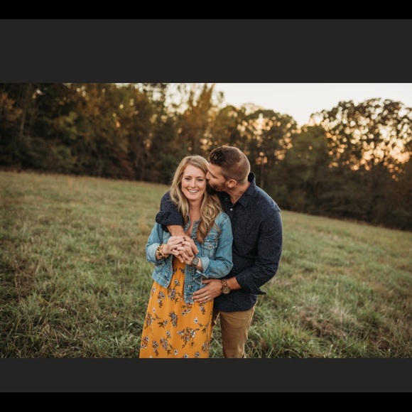 Meet your Posher, Kristin - Picture 1 of 2